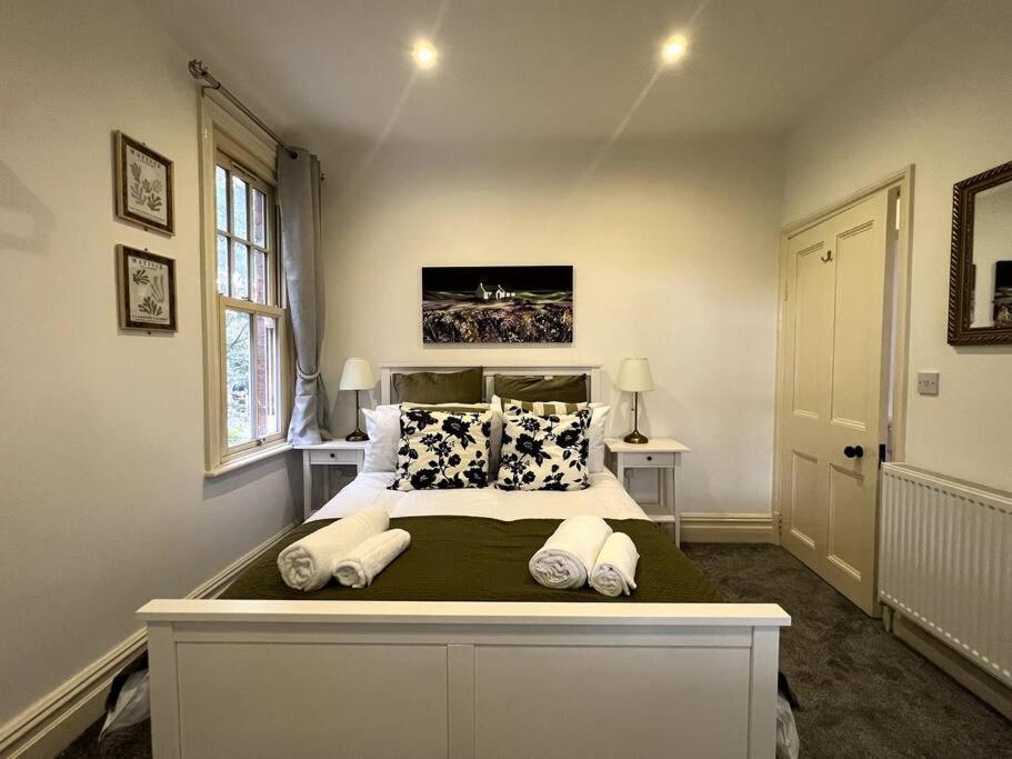 Апартаменты The Burley At Scalford House Мелтон-Моубрей Экстерьер фото