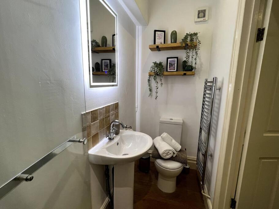 Апартаменты The Burley At Scalford House Мелтон-Моубрей Экстерьер фото
