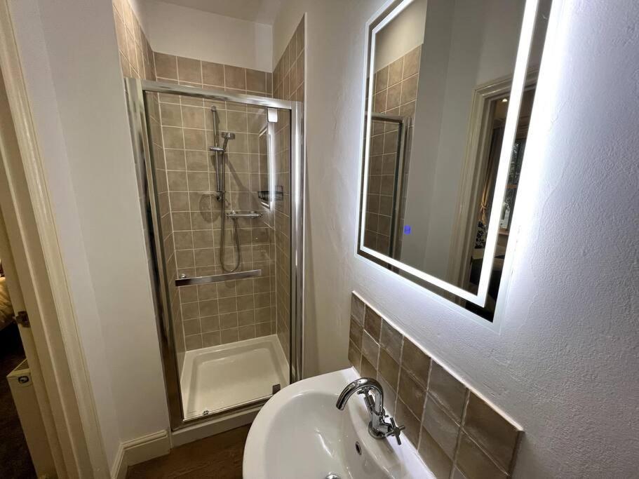 Апартаменты The Burley At Scalford House Мелтон-Моубрей Экстерьер фото